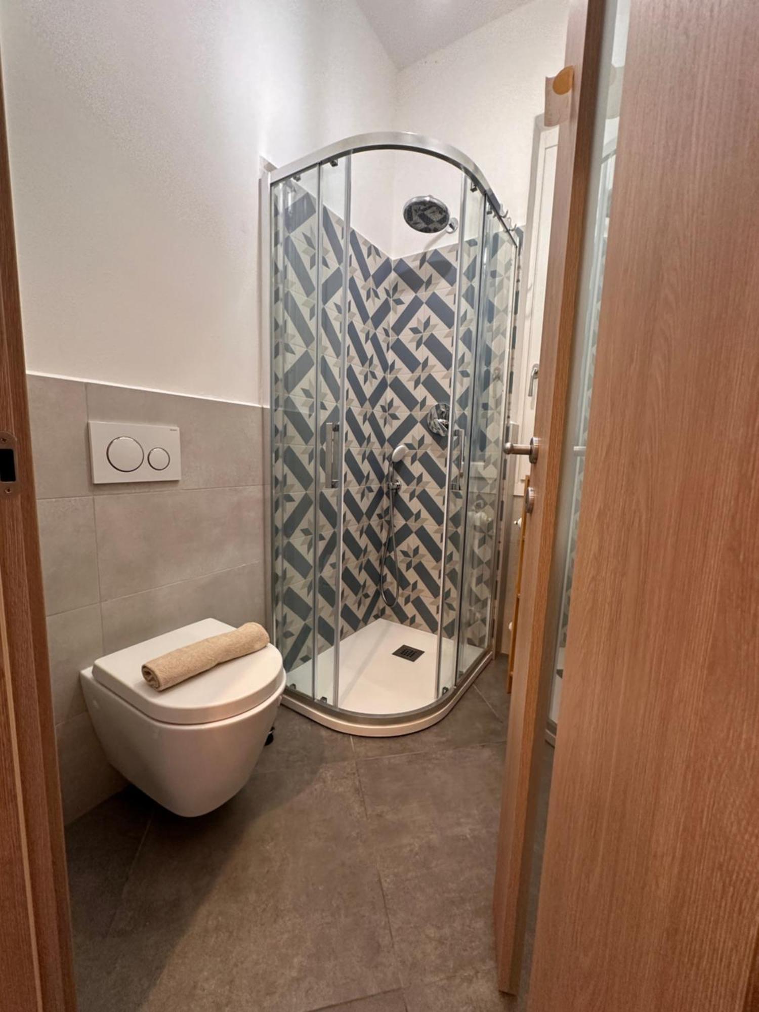 Casa Ling -Ac - Parking-2Bathrooms Como Ngoại thất bức ảnh