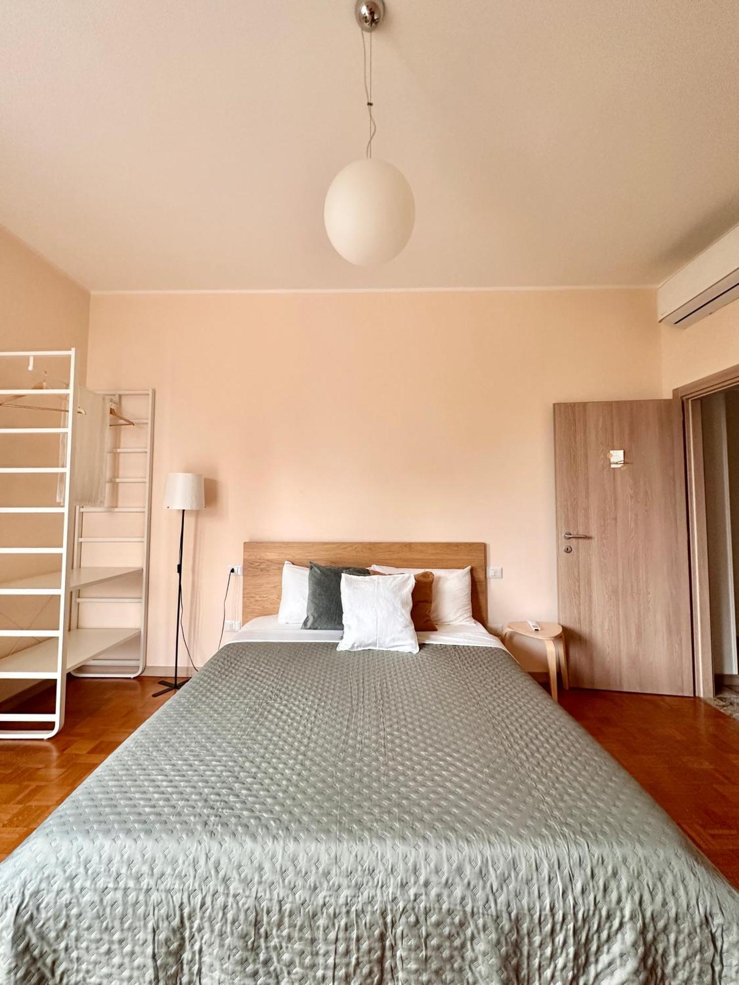 Casa Ling -Ac - Parking-2Bathrooms Como Ngoại thất bức ảnh