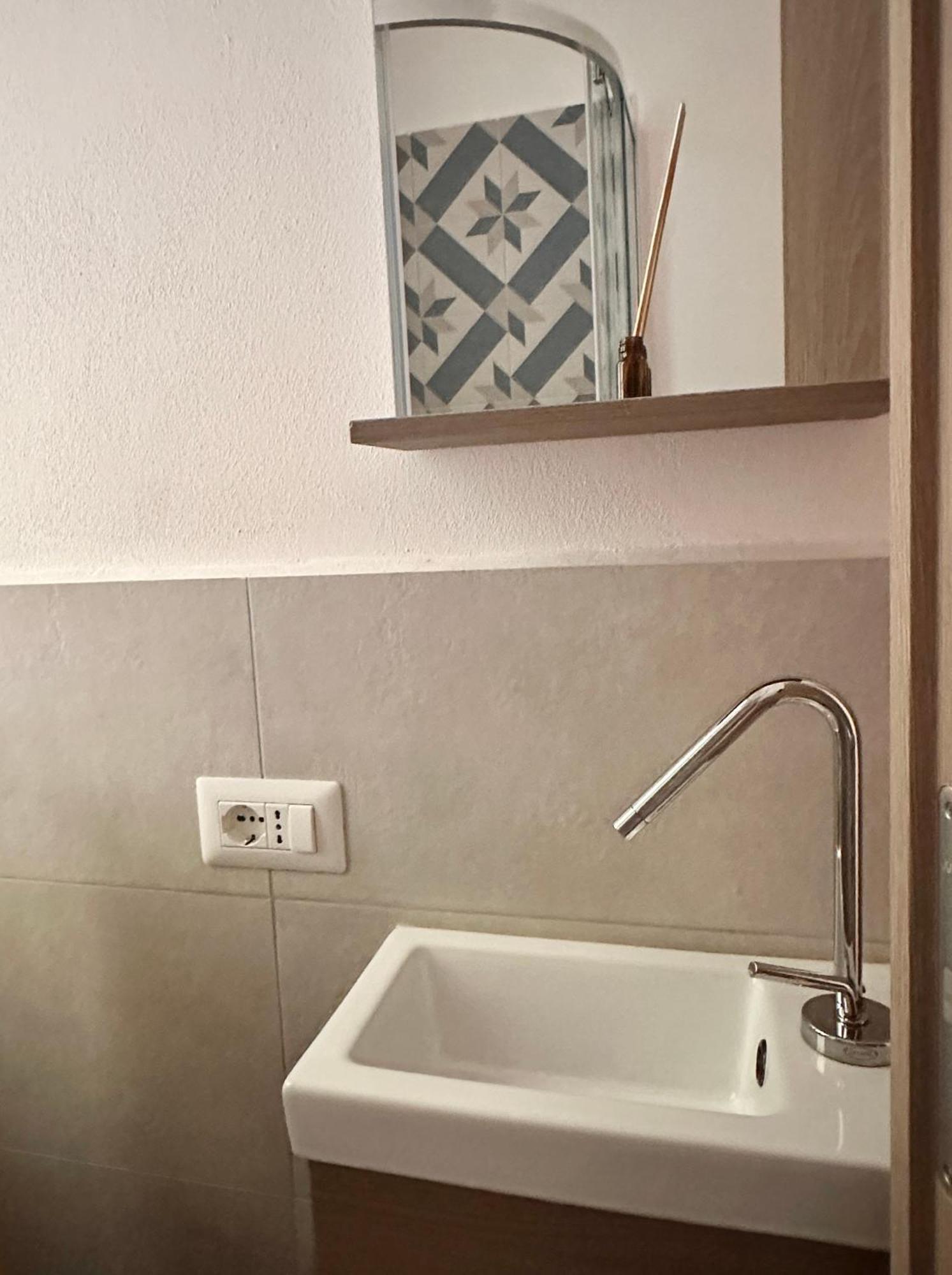 Casa Ling -Ac - Parking-2Bathrooms Como Ngoại thất bức ảnh